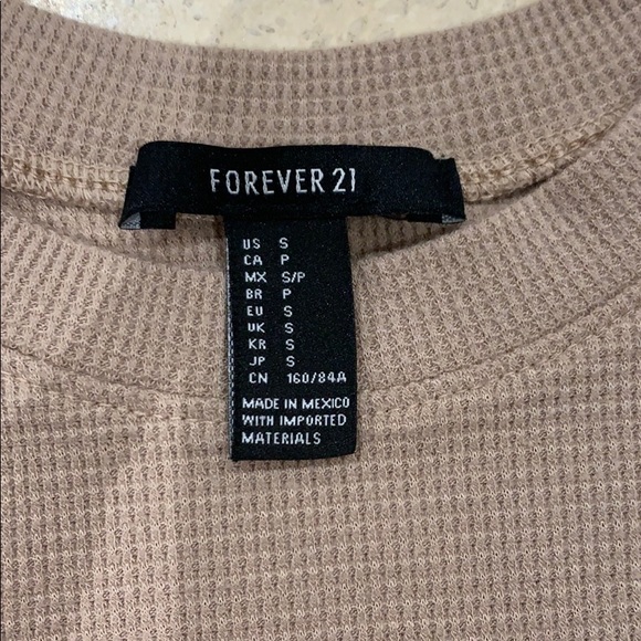 Forever 21 Ribbed Sleeveless Tank-Top - Picture 2 of 3